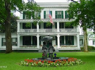 40 Geyser Rd, Saratoga Springs, NY 12866