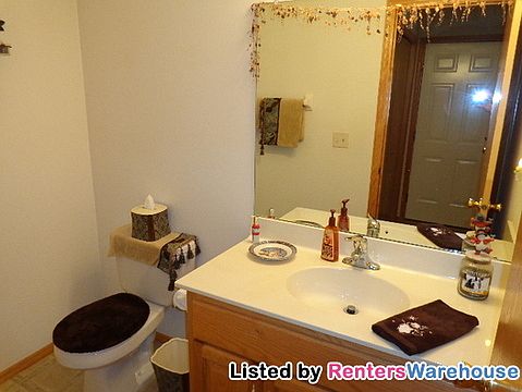 3rd image of 8431 Yukon Cir N