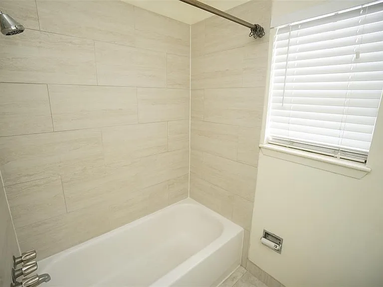 2595 Marilee Ln #4 — Photo 9