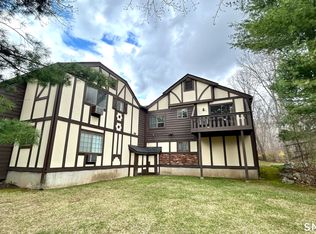 8 Derby Ct #8, Brookfield, CT 06804