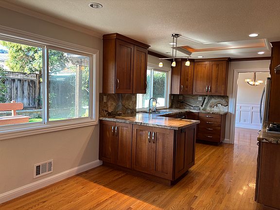 3rd image of 330 Viscaino Way
