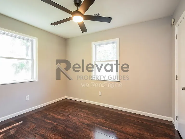 523 Petty St — Photo 10