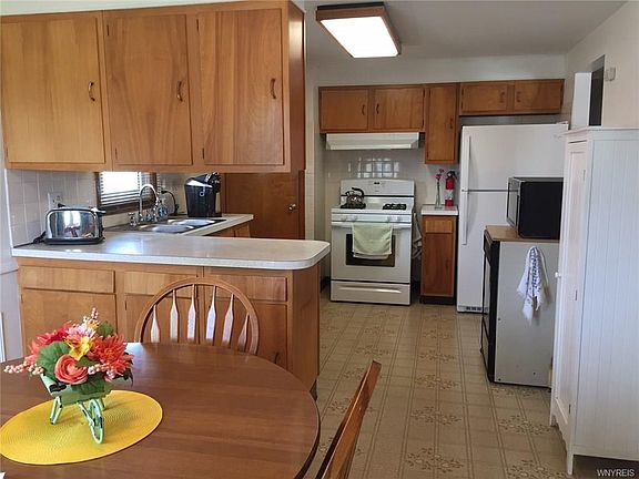 4th image of 113 Sable Palm Dr