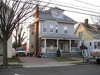 1st image of 50 Ella St