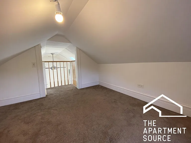 1820 S Throop St #3RE — Photo 5