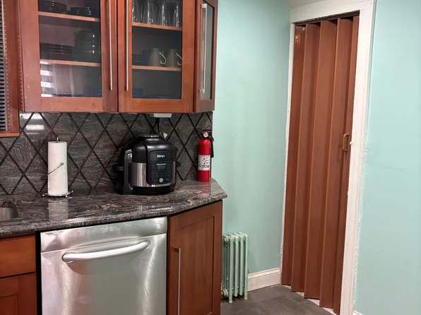 168-14 115th Avenue image 11 of 24