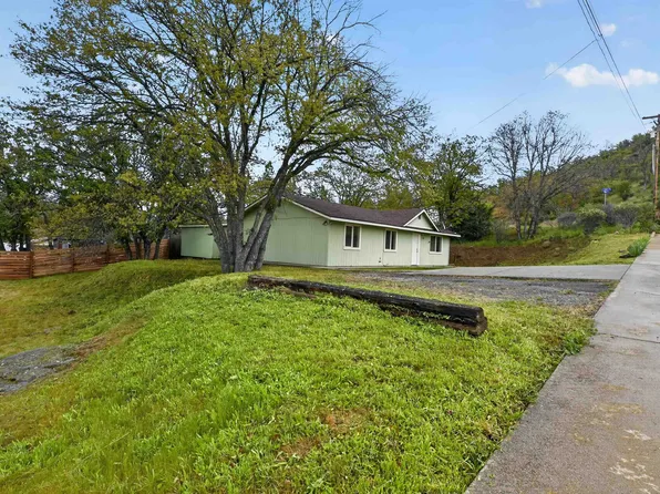 1120 Bluebird St, Yreka, CA 96097