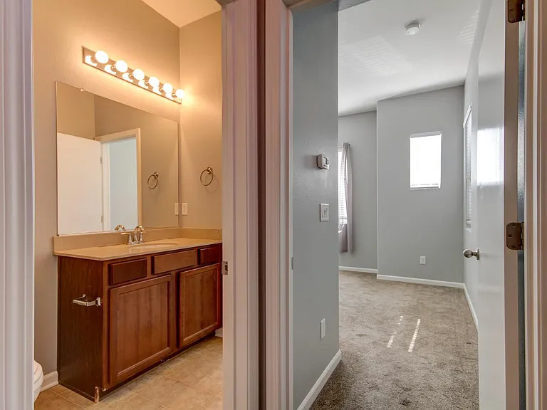 10845 Wraysbury Way — Photo 2