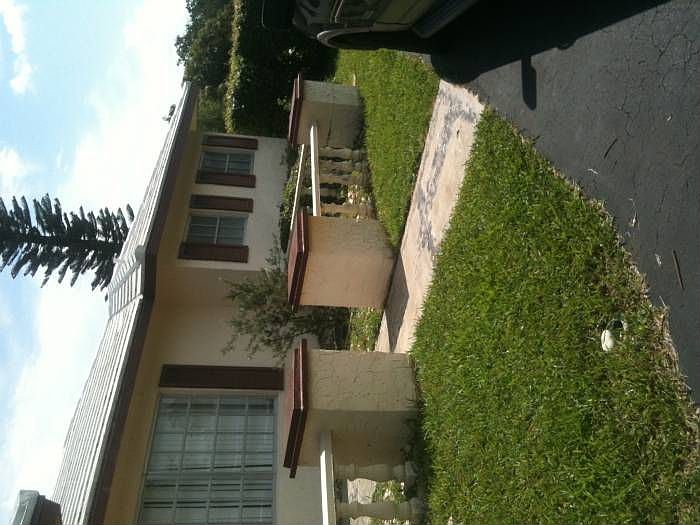 2nd image of 10371 NW 39th Ct