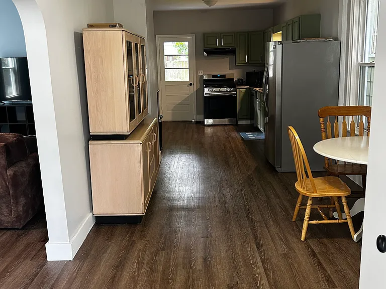 31 Maple Ave — Photo 22