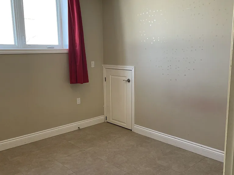 179B The Queensway S — Photo 21
