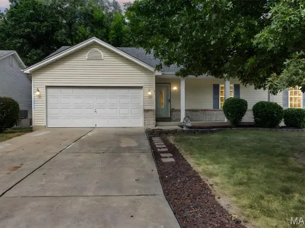 21 Eldorado Dr, Moscow Mills, MO 63362
