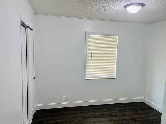 5th image of 3113 Buckley Ave