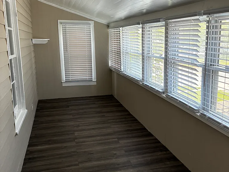 405 Main St #2 — Photo 7