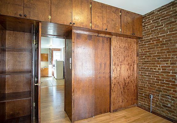 5th image of 235 W 18th St #3RW