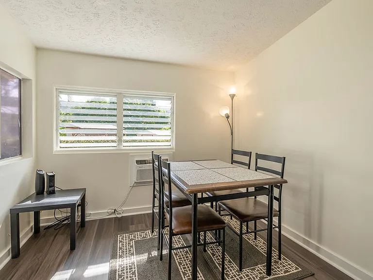 Plumeria Rd — Photo 8