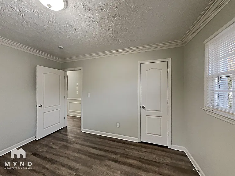 585 Oak Way — Photo 14