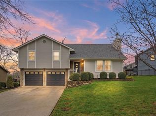10230 NW 57th St, Kansas City, MO 64152
