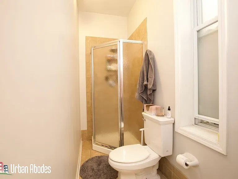 1252 N Greenview Ave #1F — Photo 11