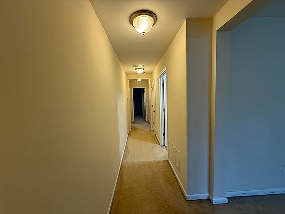 4th image of 720 McRae Rd