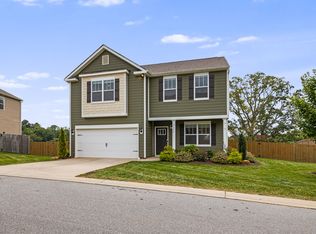 206 Marathon Ln, Candler, NC 28715