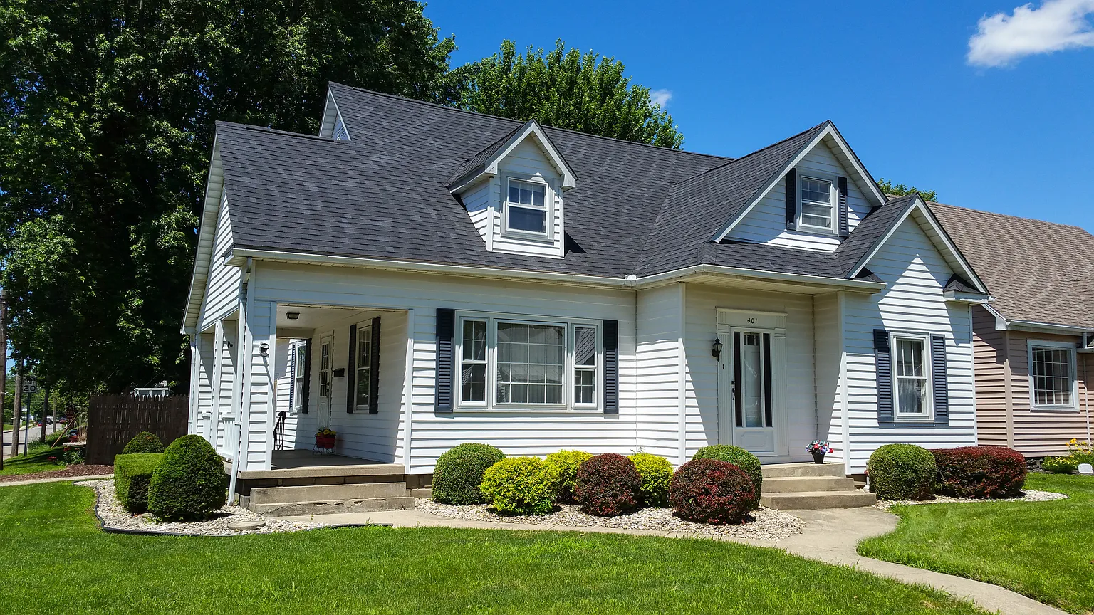 401 Carl St photo 1