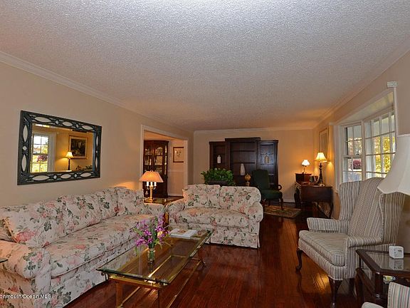 2nd image of 510 Sloop Ct