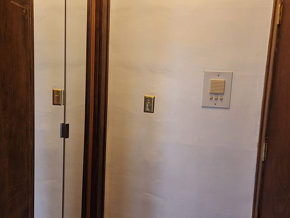4th image of 1615 W Canfield St APT 207