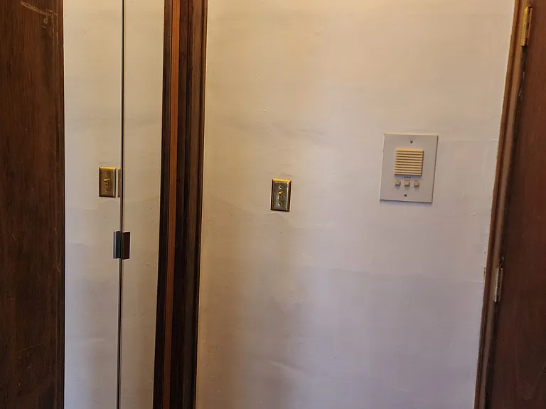 1615 W Canfield St #207 — Photo 4