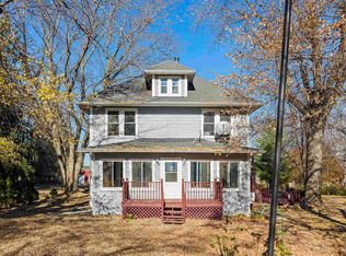 9888 W White Eagle Rd, Forreston, IL 61030