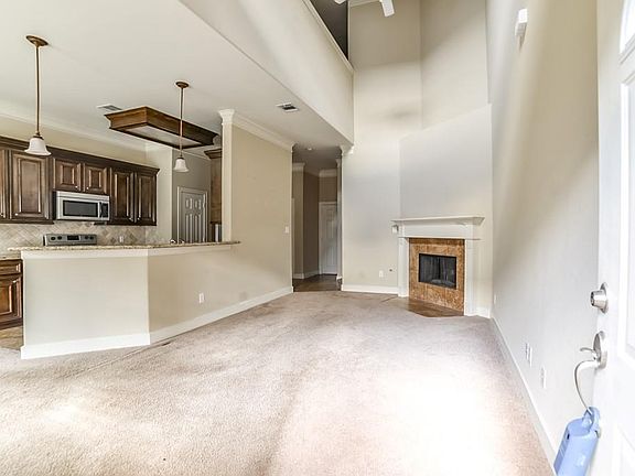 3rd image of 2865 Westhollow Dr Unit 87