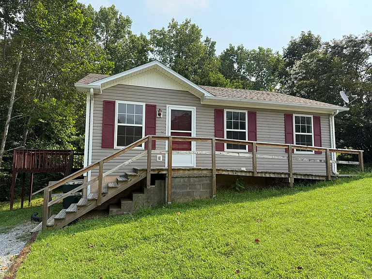 74 English Dr — Photo 1