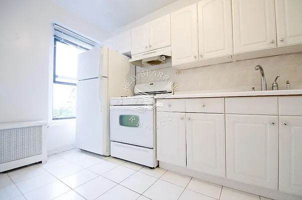 Rented by Red Sparrow Realty Group | media 9