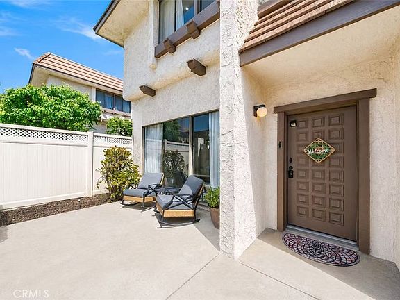 3rd image of 848 W Huntington Dr Unit 23