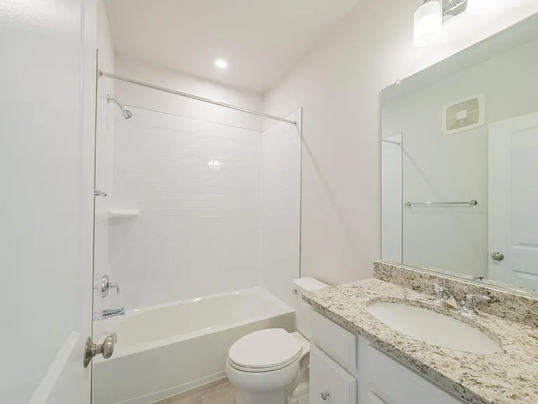 1105 N Lombardy St #A — Photo 29