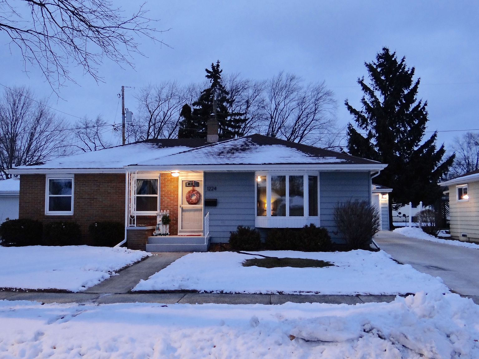 1224 E Marquette St, Appleton, WI 54911 Zillow