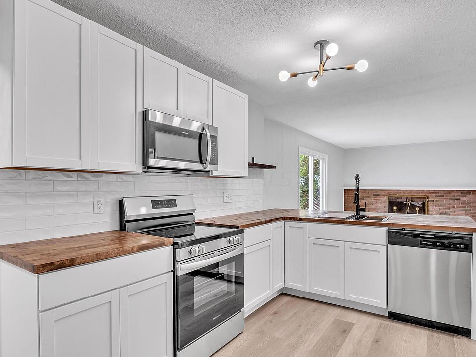 1st image of 1565 Brentnell Ave