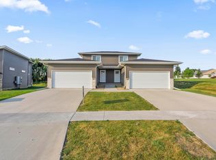 4212 Mourning Dove Dr, Waterloo, IA 50702