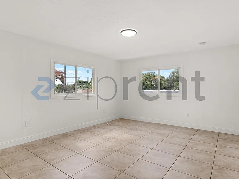 277 NW 81st St — Photo 2