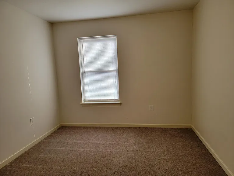 130 Tom Ave #E — Photo 12