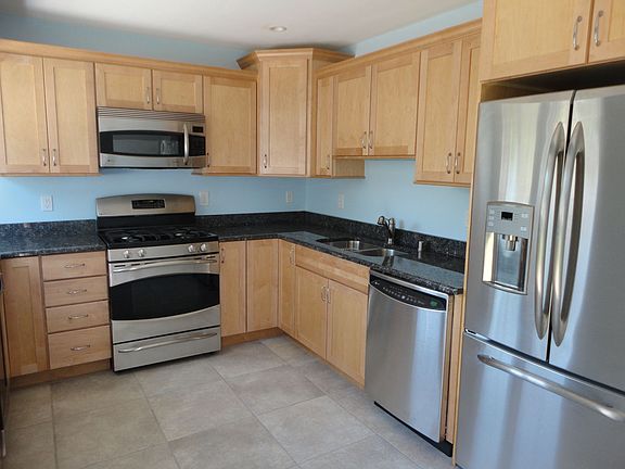 2nd image of 4756 N Idlewild Ave