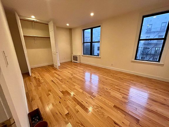 3rd image of 271 Fort Washington Ave #46