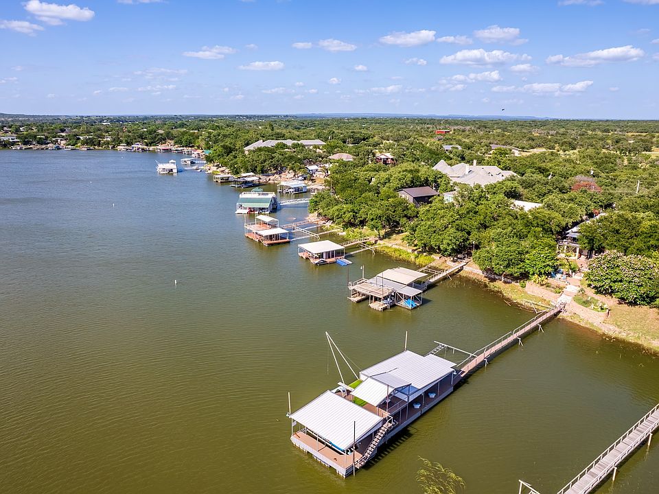 1st image of 187 Cove Cir