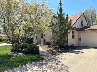 1017 Buchanan St, Little Chute, WI 54140