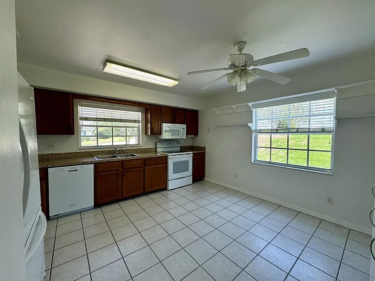 1455 Disston Ave — Photo 19