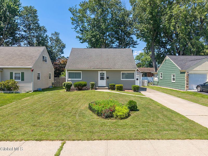 2nd image of 228 Davis Avenue