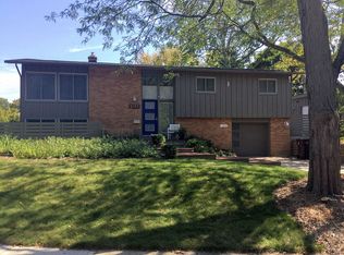 2137 Stephen Ter, Ann Arbor, MI