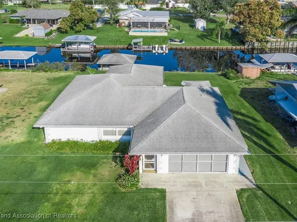 128 Citrus Rd NE, Lake Placid, FL 33852