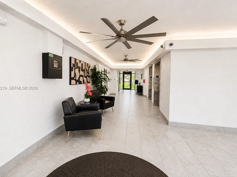 250 Jacaranda Dr #805 — Photo 20