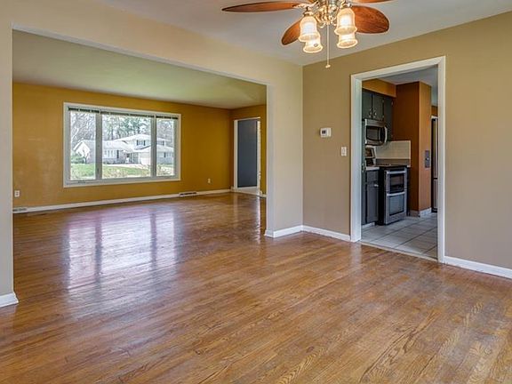 5th image of 5107 Hickory Dr